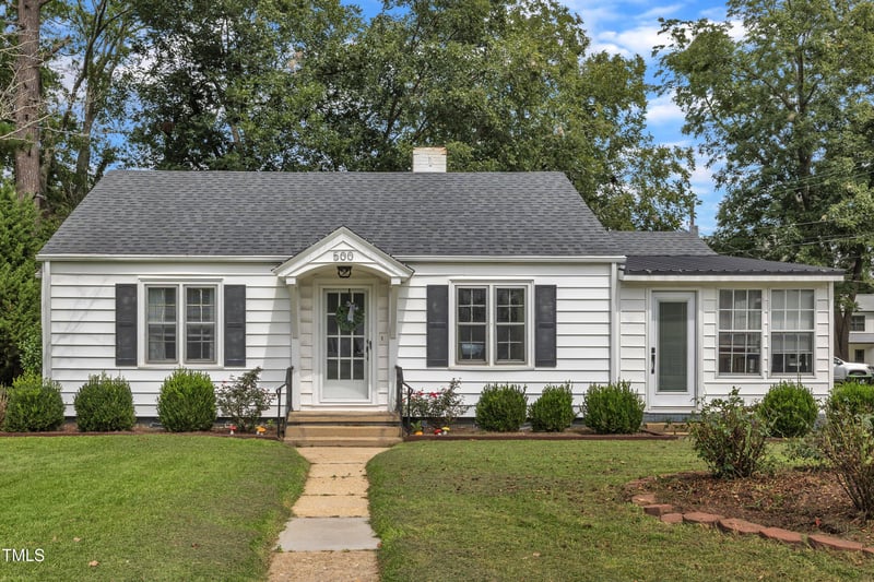 500 Main St, Four Oaks, NC 27524