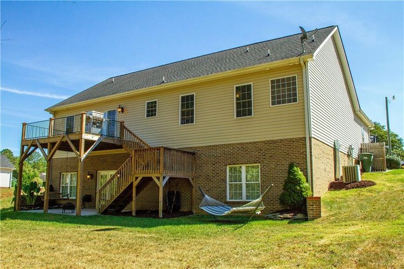 500 Old Farm Rd, Graham, NC 27253