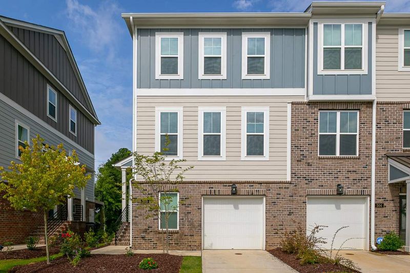 500 Skymont Dr, Holly Springs, NC 27540