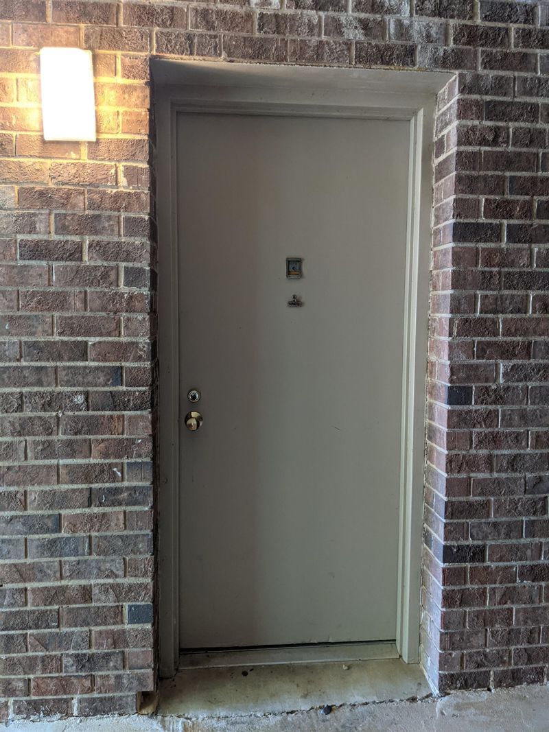 500 Umstead #107B, Chapel Hill, NC 27516