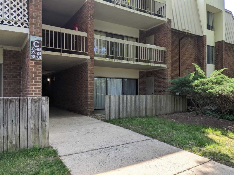 500 Umstead #208C, Chapel Hill, NC 27516