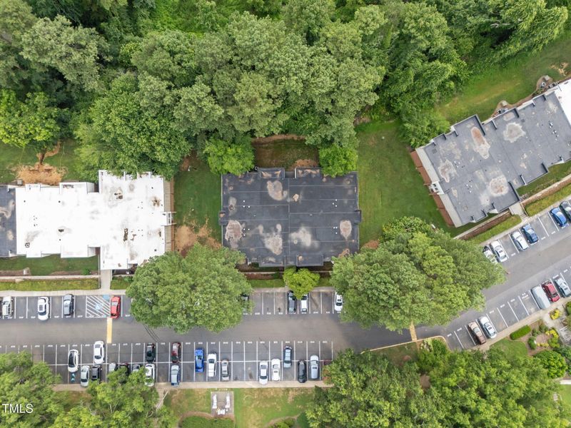 500 Umstead Dr #103 E, Chapel Hill, NC 27516