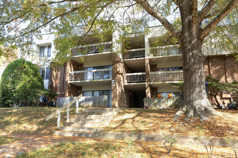 500 Umstead Dr #108 B, Chapel Hill, NC 27514