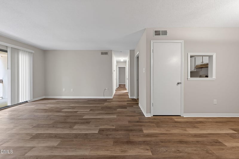 500 Umstead Dr #303e, Chapel Hill, NC 27516