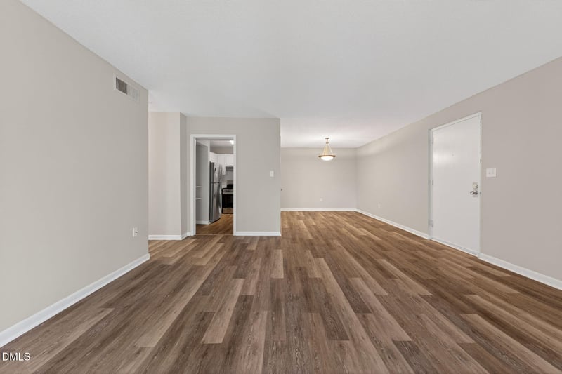 500 Umstead Dr #303e, Chapel Hill, NC 27516