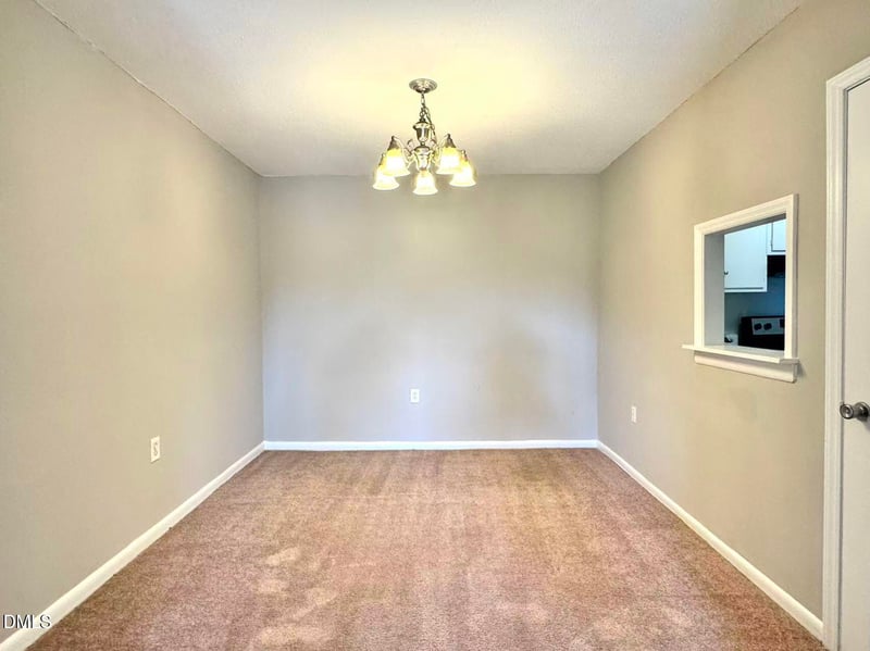 500 Umstead Dr #304 A, Chapel Hill, NC 27516