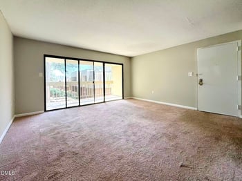 500 Umstead Dr #304, Chapel Hill, NC 27516