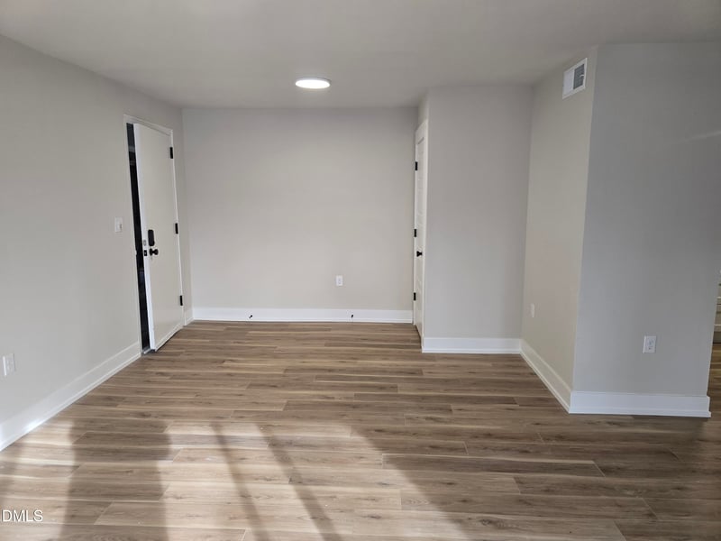 500 Umstead Dr #306, Chapel Hill, NC 27516