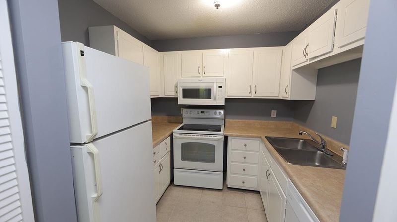 500 Umstead Dr #307 BLDG F, Chapel Hill, NC 27516
