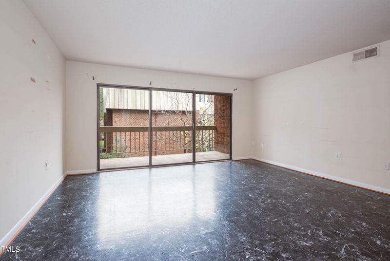 500 Umstead Dr #A 201, Chapel Hill, NC 27516