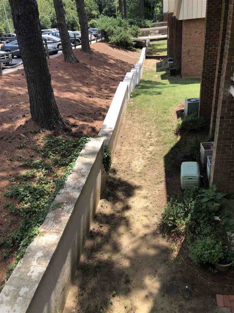 500 Umstead Dr #B 201, Chapel Hill, NC 27516