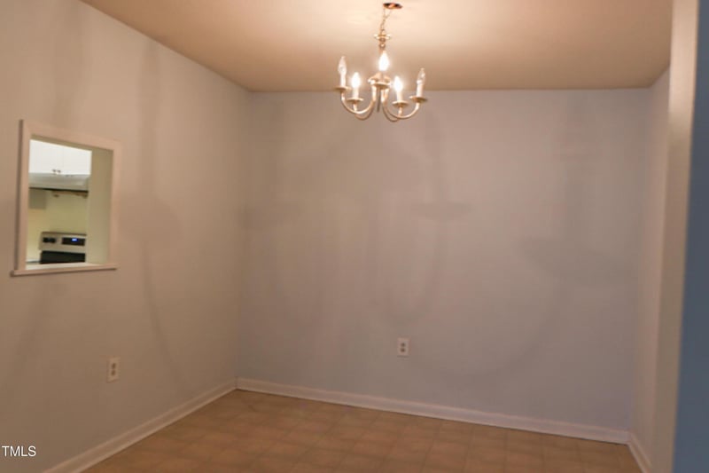 500 Umstead Dr #C-101, Chapel Hill, NC 27516