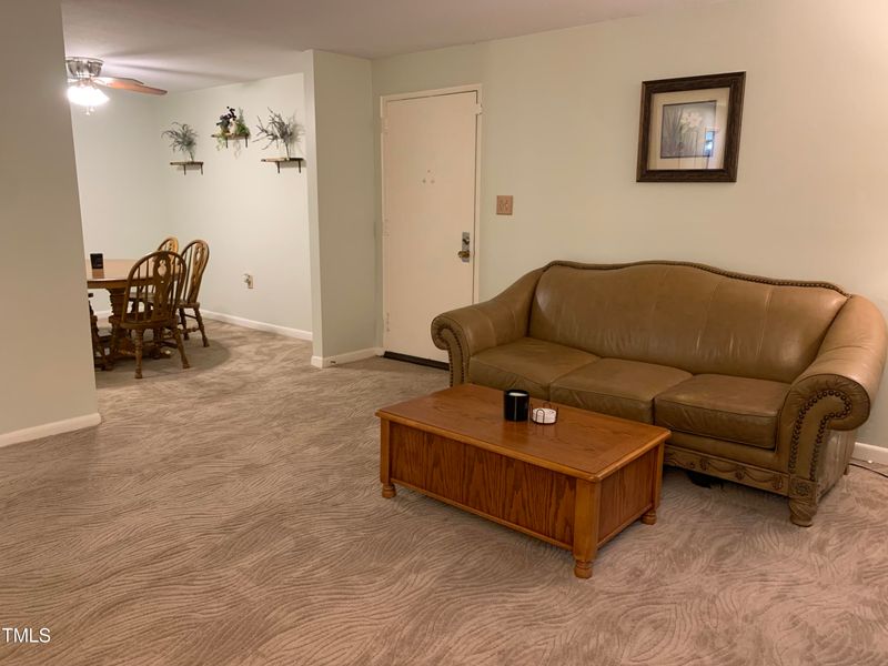 500 Umstead Dr #C-301, Chapel Hill, NC 27516