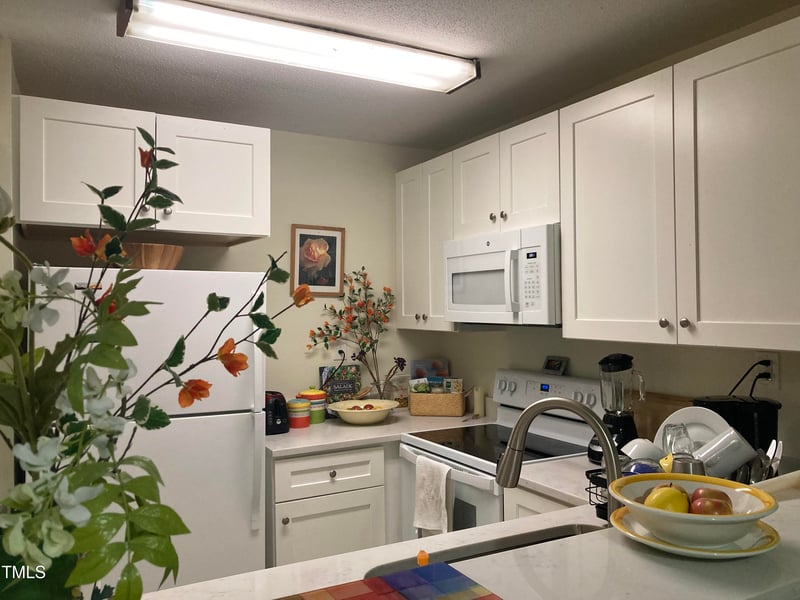 500 Umstead Dr #D307, Chapel Hill, NC 27516