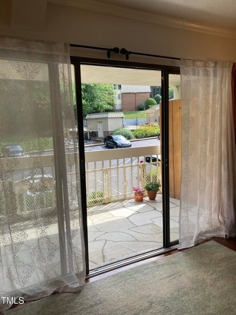500 Umstead Dr #D308, Chapel Hill, NC 27516