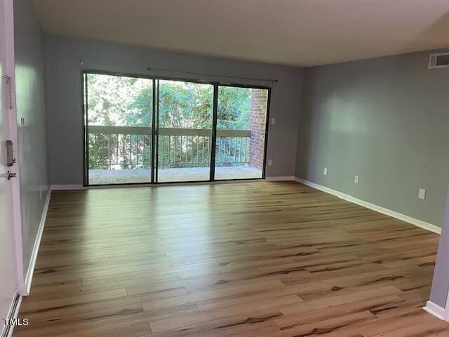 500 Umstead Dr #E203, Chapel Hill, NC 27516