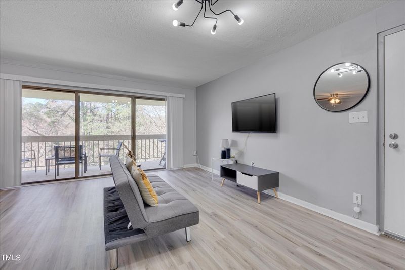 500 Umstead Dr #F306, Chapel Hill, NC 27516
