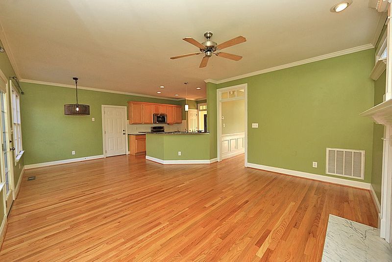 500 Vatersay Dr, Apex, NC 27502