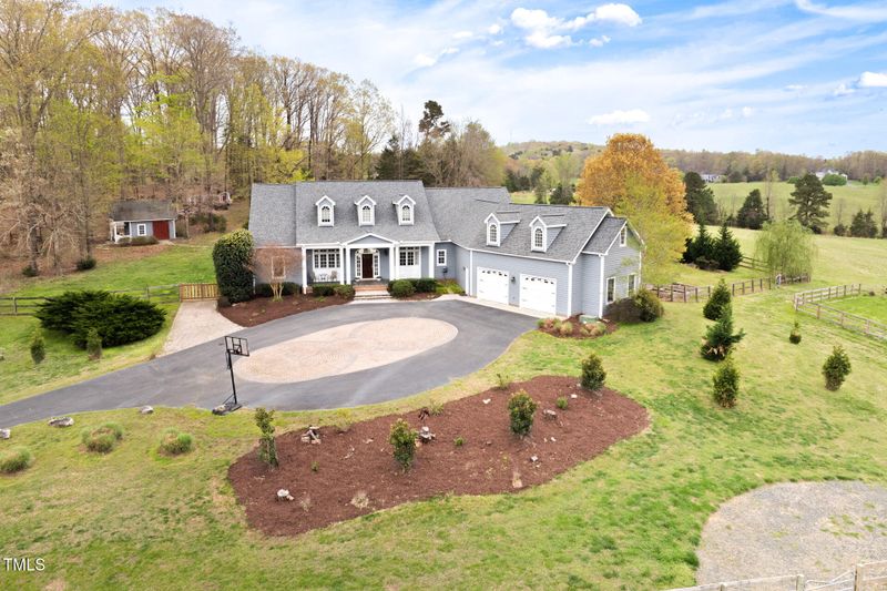500 Walnut Hill Dr, Hillsborough, NC 27278