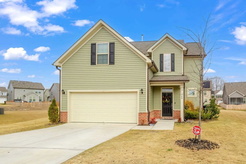 500 Willow Breeze Ct, Zebulon, NC 27597