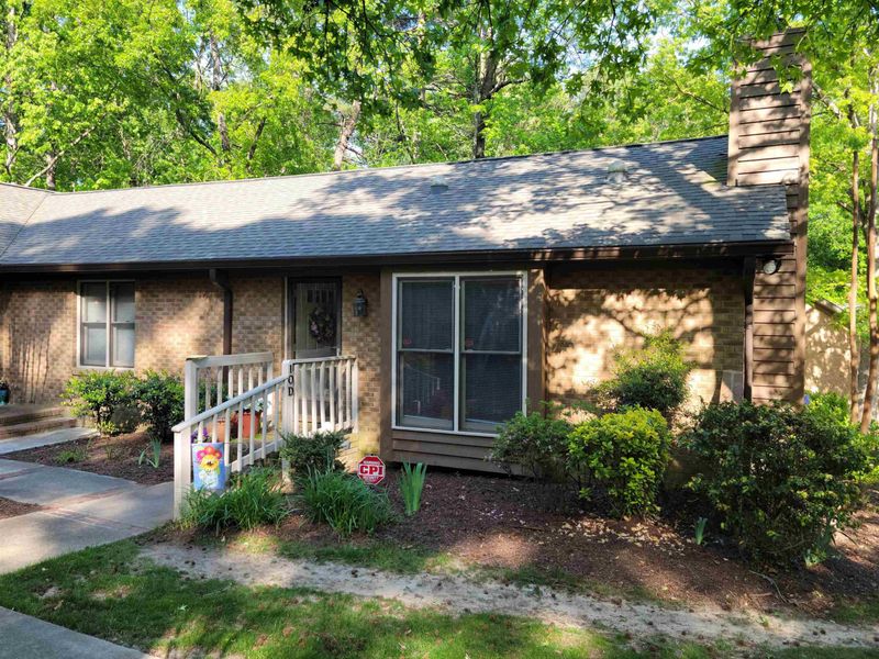 500 W Woodcroft Pw #10D, Durham, NC 27713