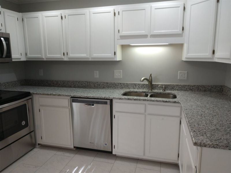 500 W Woodcroft Pw #4A, Durham, NC 27713