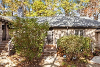 500 Woodcroft Pw #9b, Durham, NC 27713