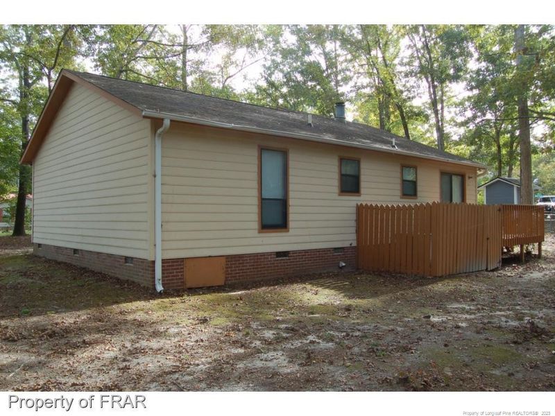 5000 Briarwood Dr, Sanford, NC 27332