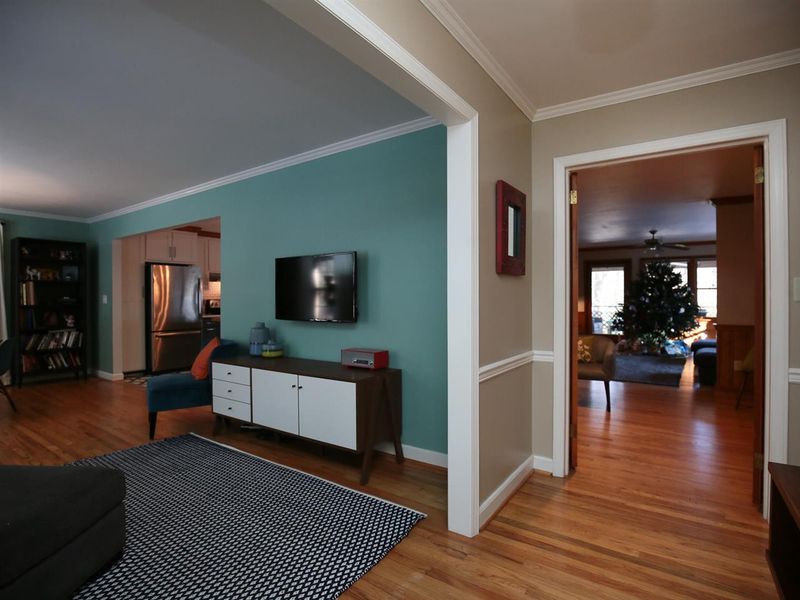 5000 Glen Forest Dr, Raleigh, NC 27612