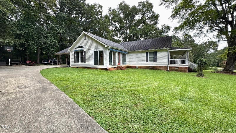 5000 Schley Rd, Hillsborough, NC 27278