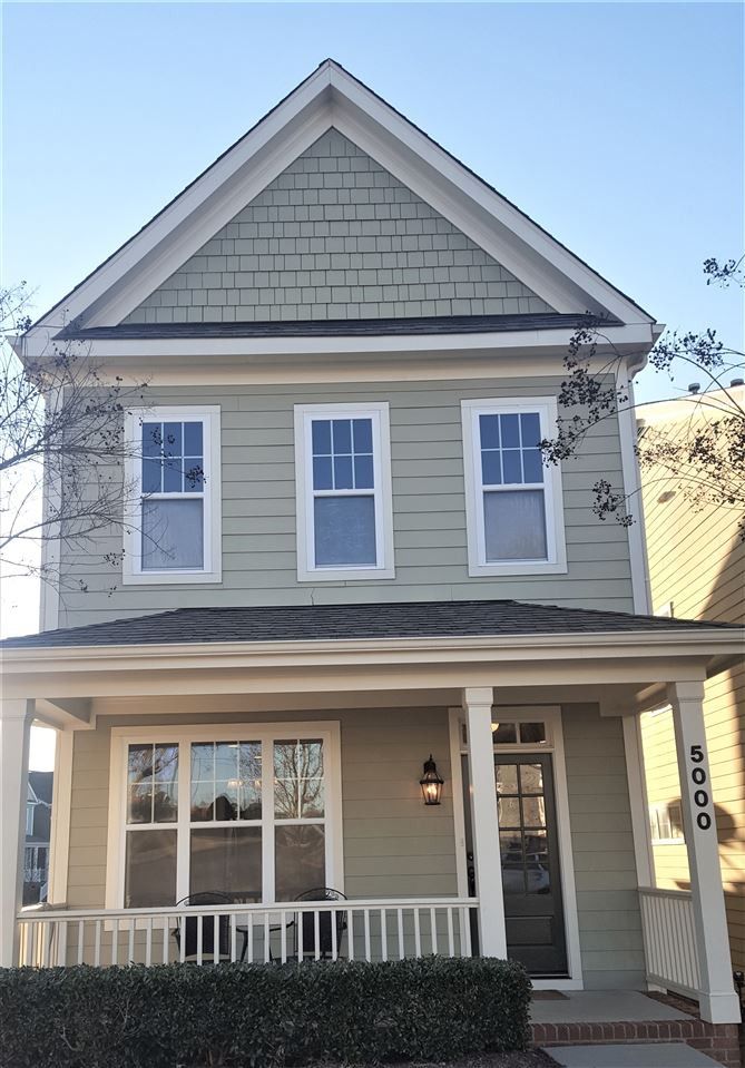 5000 Sunny Creek Ln E, Apex, NC 27502