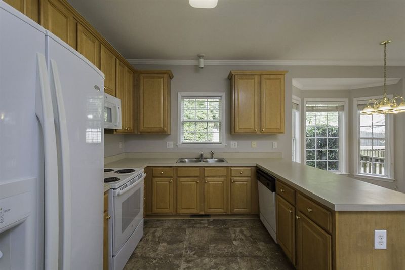 5001 Arbor Chase Dr, Raleigh, NC 27616