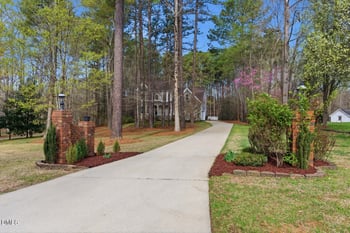 5001 Davis Creek Dr, Raleigh, NC 27610