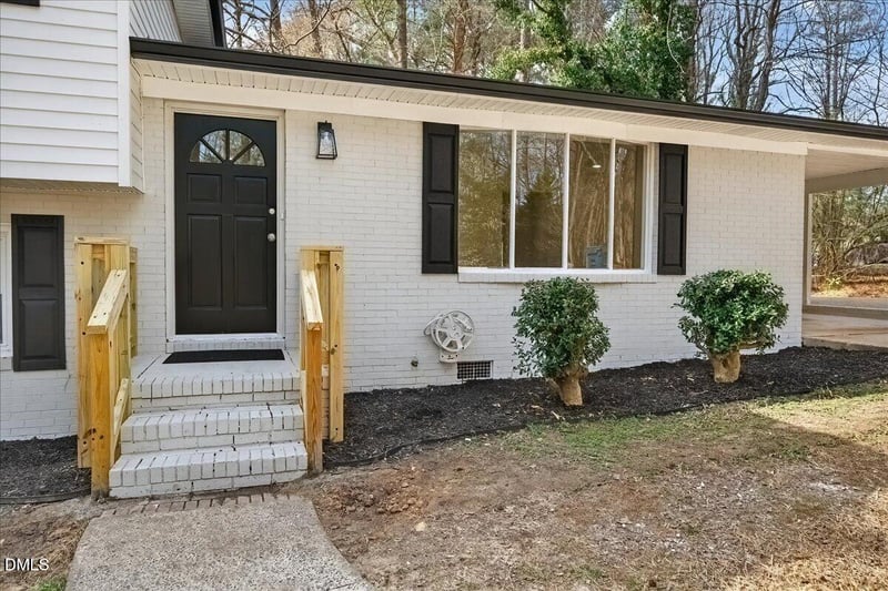 5001 Kinlock Dr, Durham, NC 27712