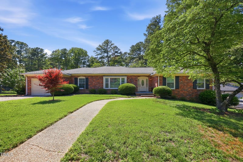 5001 Quail Hollow Dr, Raleigh, NC 27609