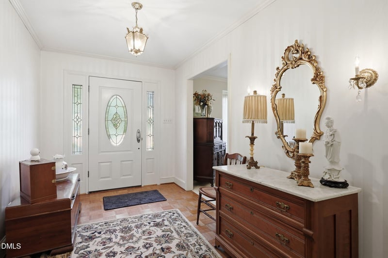 5001 Quail Hollow Dr, Raleigh, NC 27609