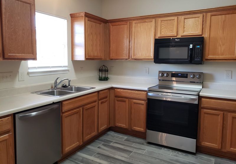 5001 Rainmaker Dr, Durham, NC 27704