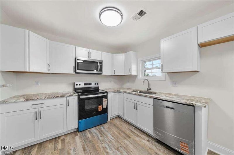 5001 Royal Acres Rd, Raleigh, NC 27610