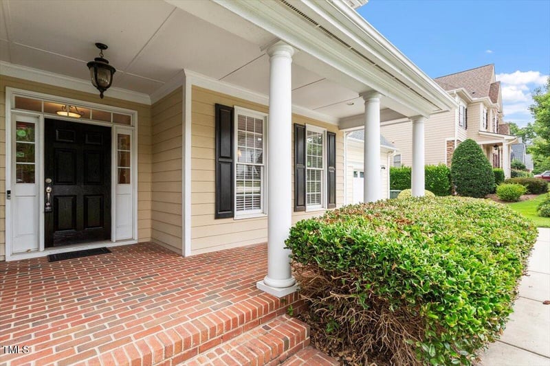 5001 Sears Farm Rd, Cary, NC 27519