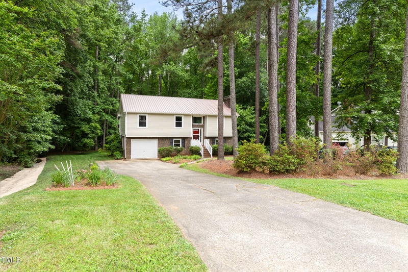 5001 Simpson Dr, Sanford, NC 27330