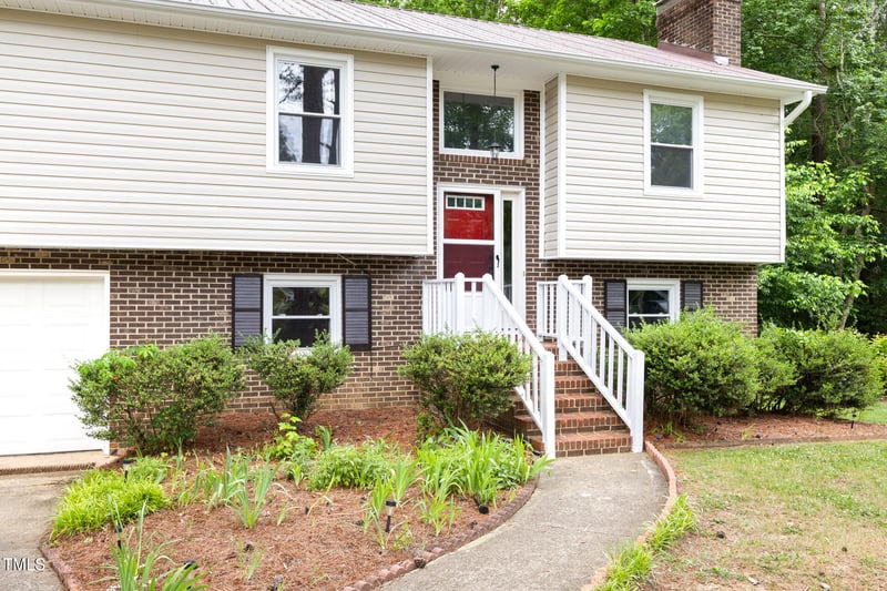 5001 Simpson Dr, Sanford, NC 27330