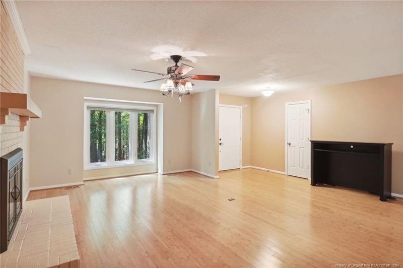 5002 Cardinal Cir, Sanford, NC 27332