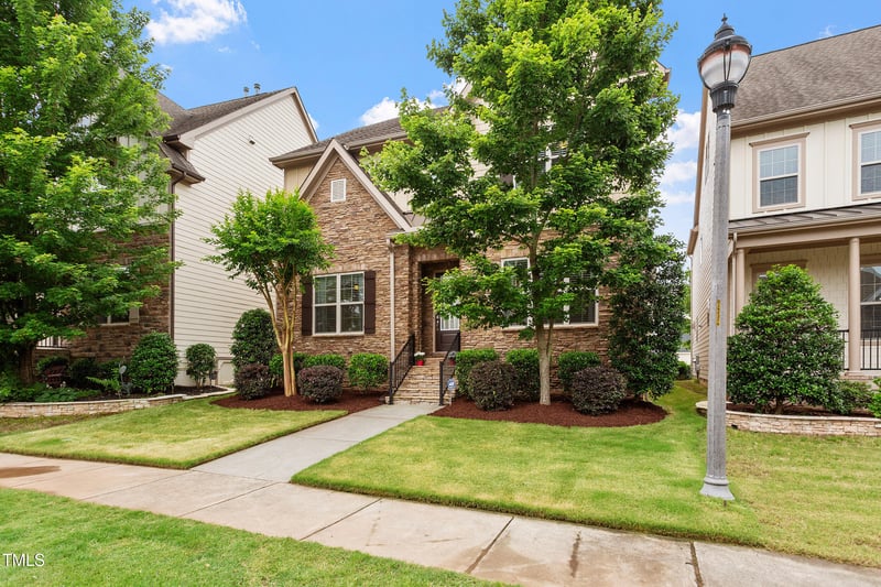 5003 Blue Jack Oak Dr, Cary, NC 27519