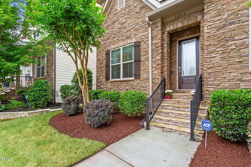 5003 Blue Jack Oak Dr, Cary, NC 27519