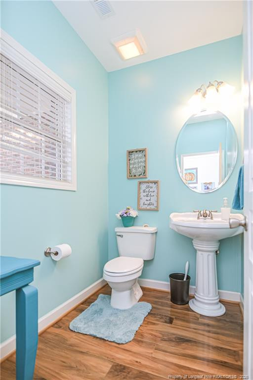 5003 Waterloo Ave, Fayetteville, NC 28314