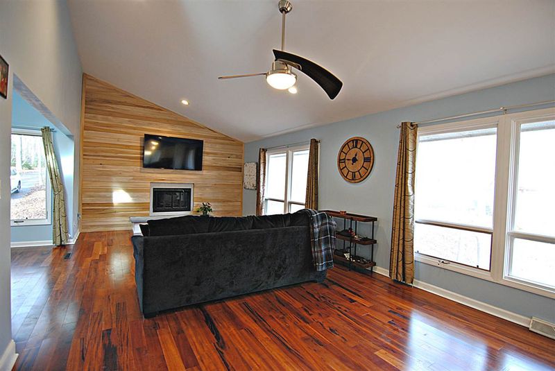 5004 Deer Garden Ct, Raleigh, NC 27606
