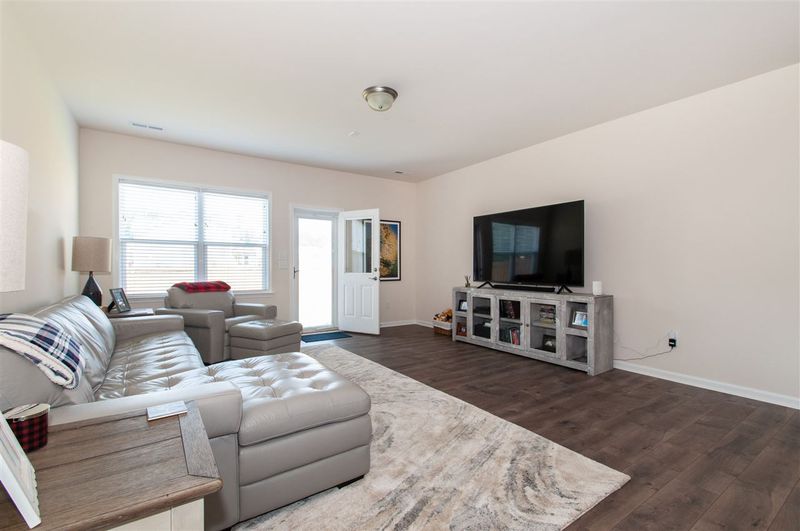 5004 Dragonfly Dr, Durham, NC 27703