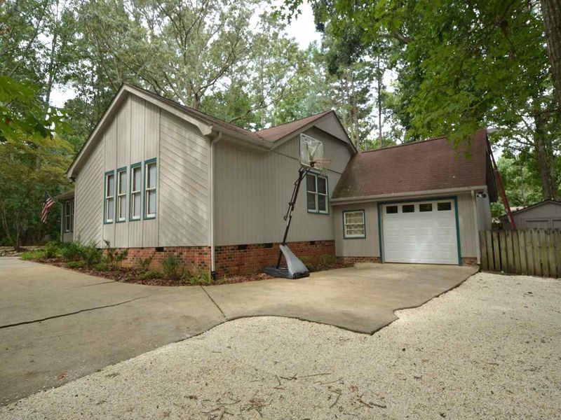 5004 Knaresborough Rd, Raleigh, NC 27612