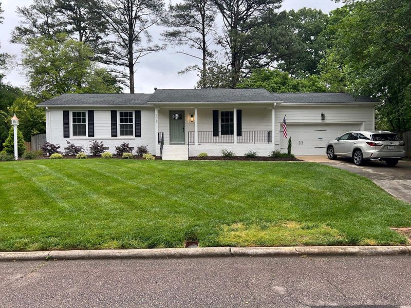5004 Stonehill Dr, Raleigh, NC 27609