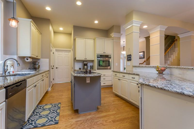 5005 Bartons Enclave Ln, Raleigh, NC 27613